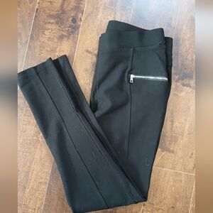 Black Pants with Zipper Details
